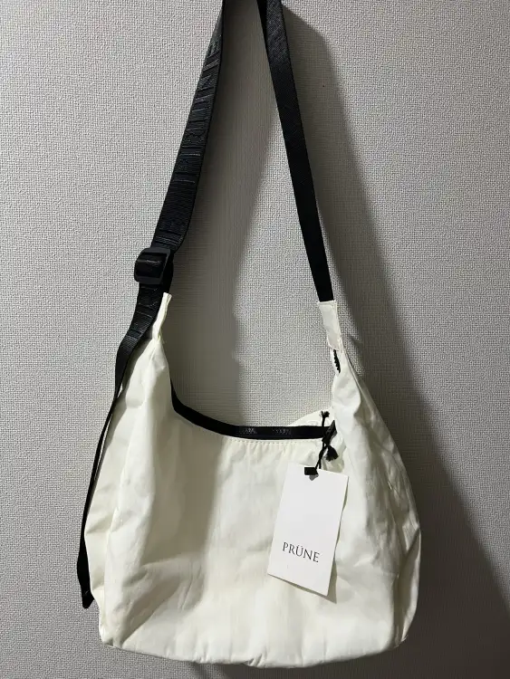 Cartera prune