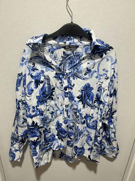Camisa azulada